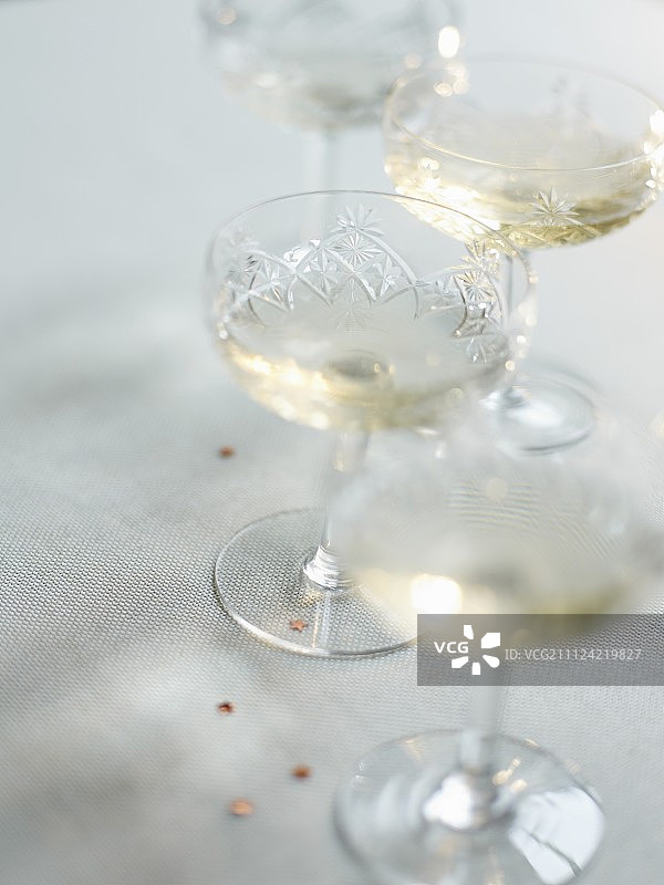 香槟酒杯图片素材