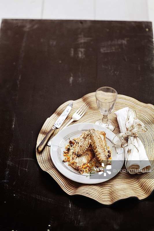 榛子芒果丁烤珠鸡图片素材