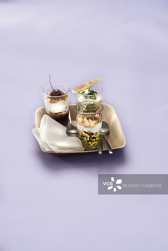 各式甜咸味玻璃杯甜点图片素材