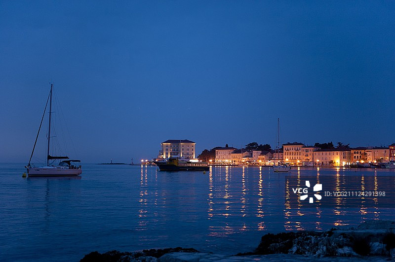 克罗地亚伊斯特拉波雷奇海夜景图片素材