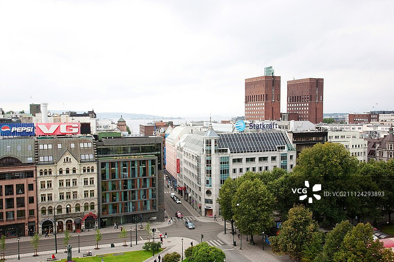 挪威奥斯陆街道和市政厅景色图片素材