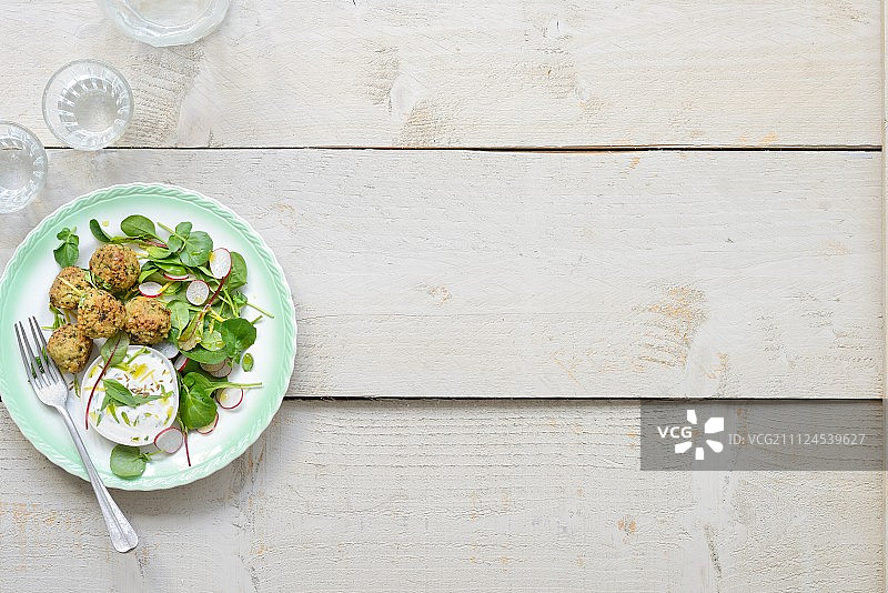 炸丸子图片素材