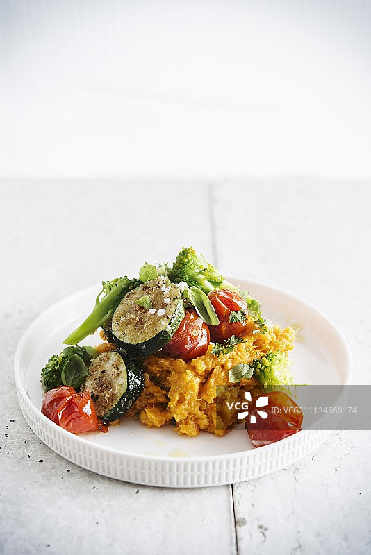 红薯泥、胡萝卜和蔬菜图片素材