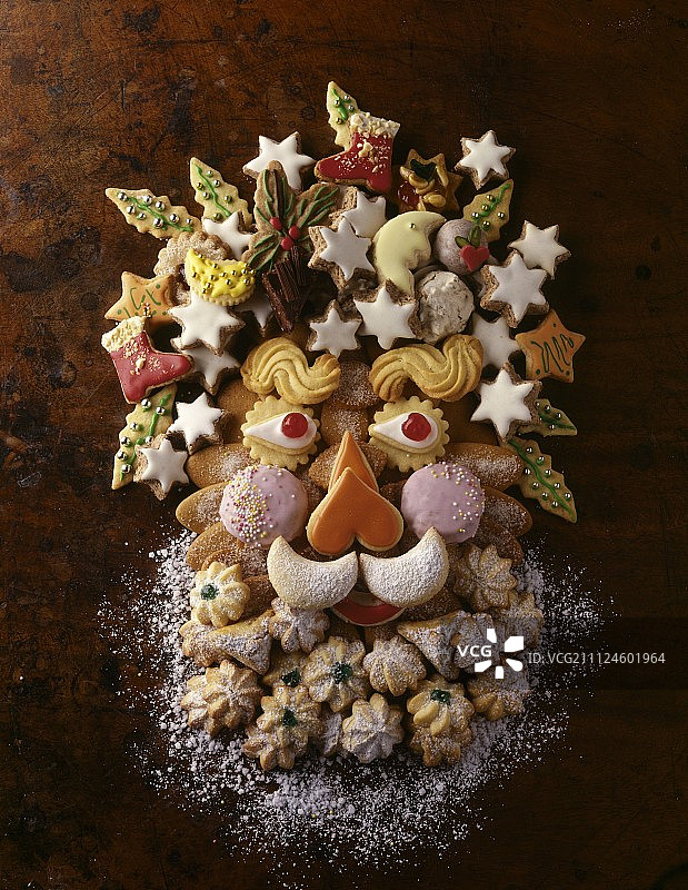 圣诞老人脸造型的饼干图片素材