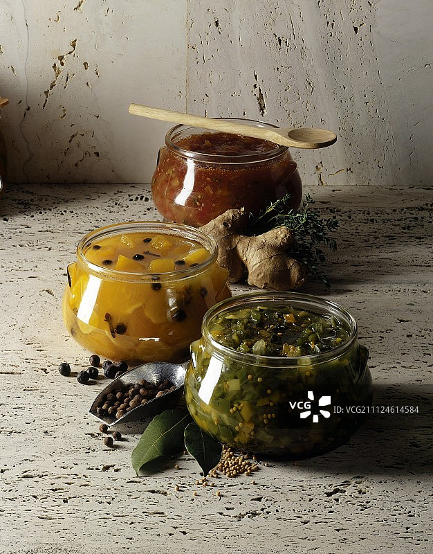 三罐酸辣酱图片素材