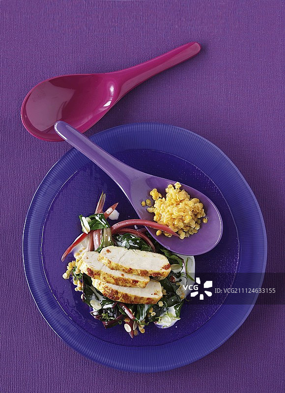 蓝盘鸡肉青柠甜菜图片素材