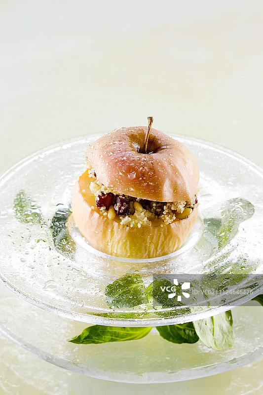 烤苹果粗麦布丁图片素材