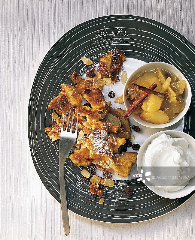 盘中薄烤饼特写图片素材