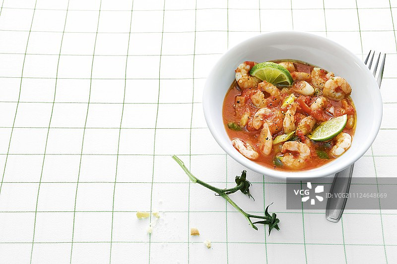 碗装青柠加勒比海虾图片素材