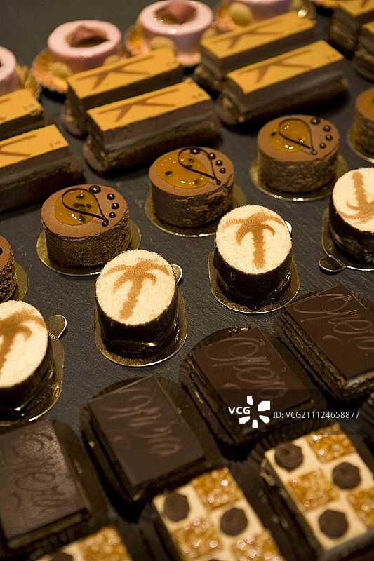 在阿尔布瓦孔泰地区展示的各种糕点图片素材