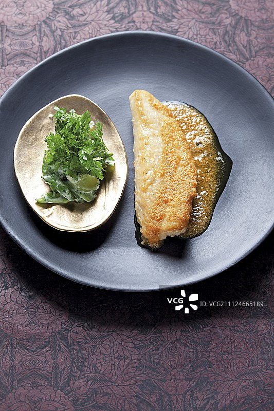 奶油生菜坚果酱圣皮埃尔图片素材