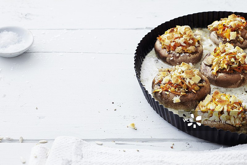 酿巨型蘑菇图片素材