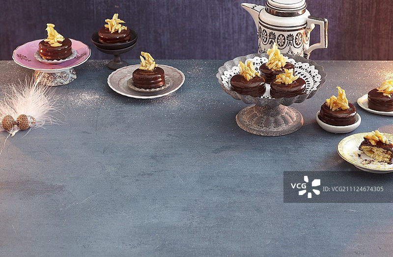 巧克力杏仁蛋糕图片素材