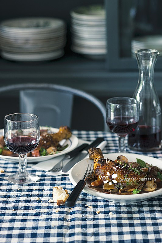 法式红酒炖鸡图片素材