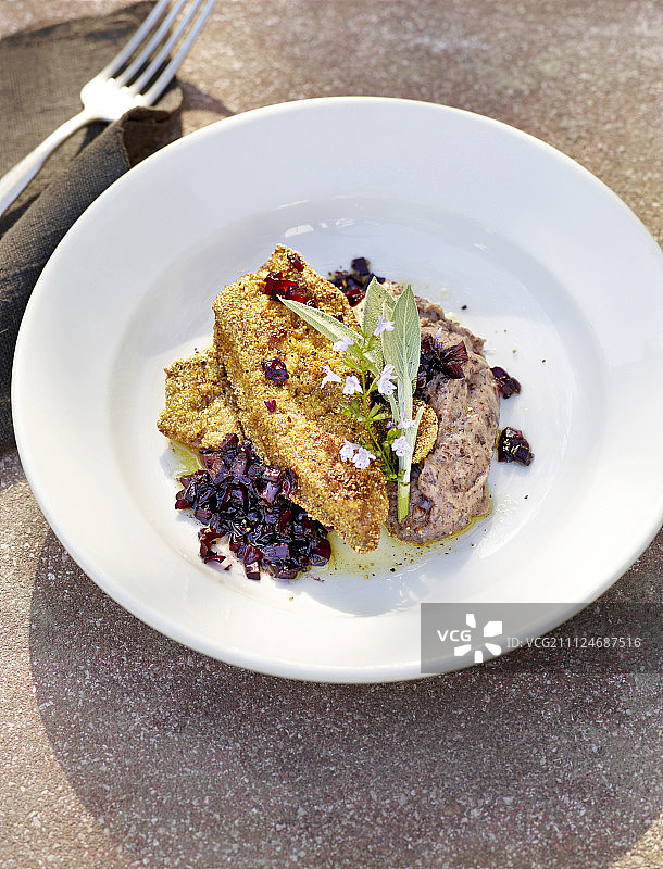 夏季意大利豆泥小牛肝图片素材