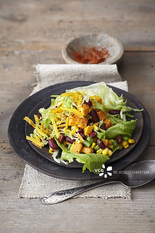 腰豆四季豆甜玉米切达奶酪红薯沙拉图片素材