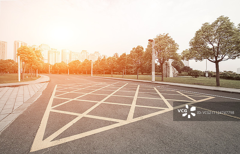 郑州郑东CBD千玺广场图片素材