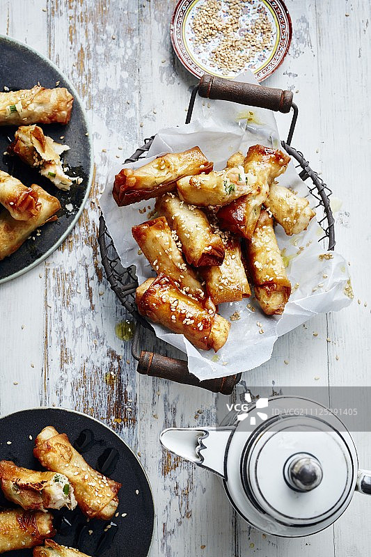 土耳其风味鲜虾蚕豆慕斯卷图片素材
