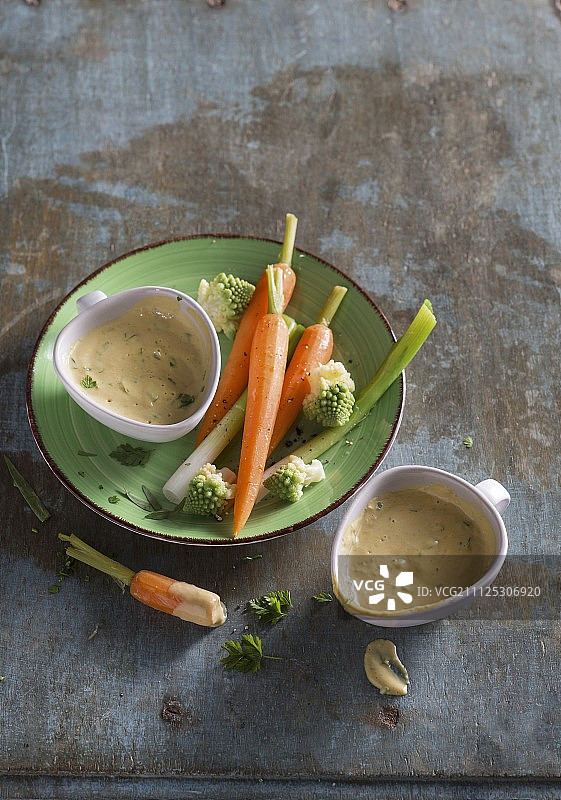 纯素豆腐伯那西酱图片素材