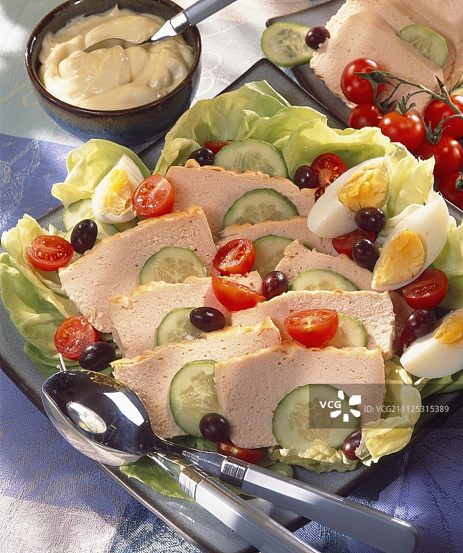 冷鲑鱼慕斯图片素材