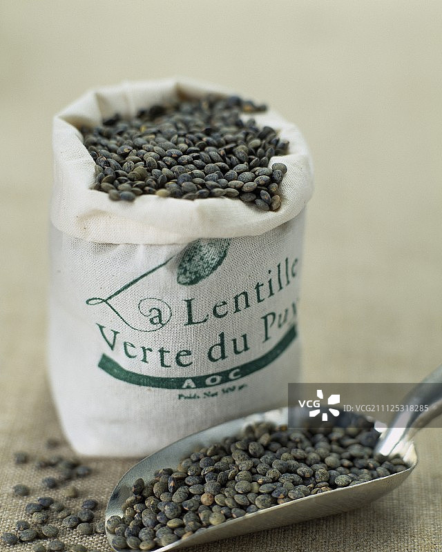 来自勒皮伊的绿色小扁豆图片素材