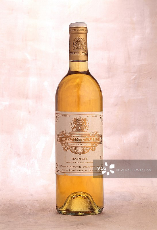 苏玳巴萨克葡萄酒瓶图片素材