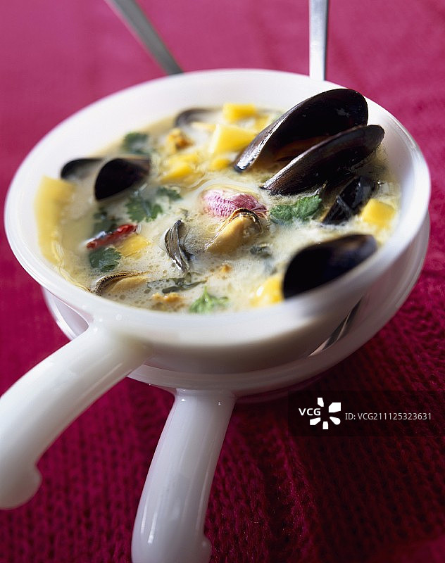贻贝椰子汤图片素材