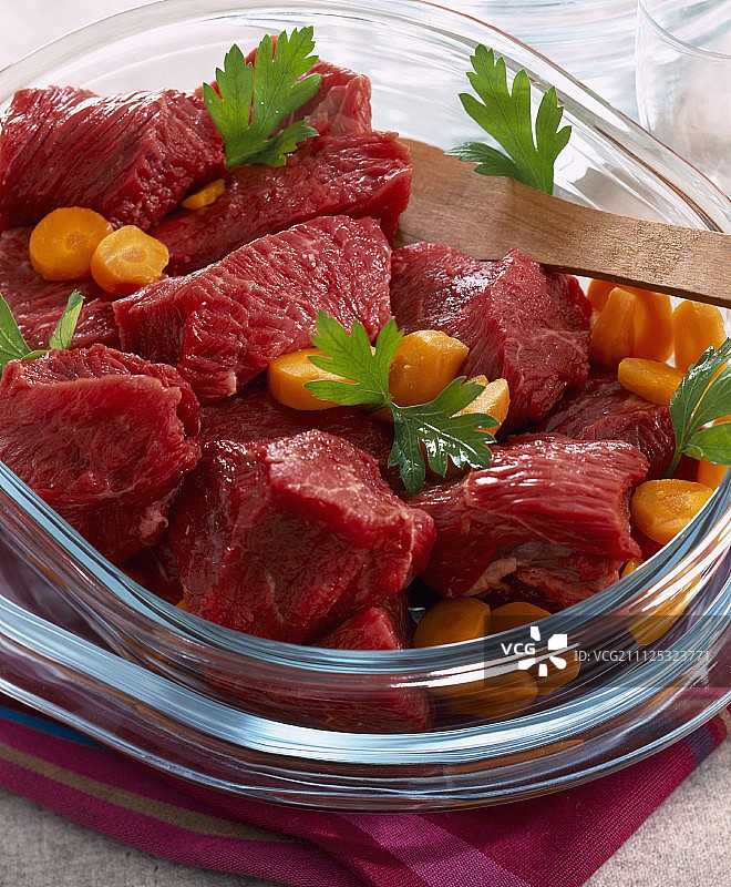 勃艮第红酒炖牛肉图片素材