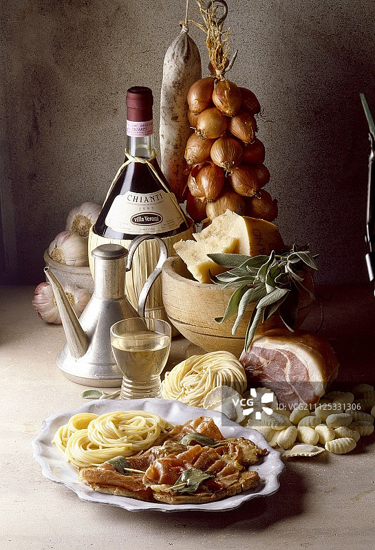 意式风味小牛肉卷图片素材