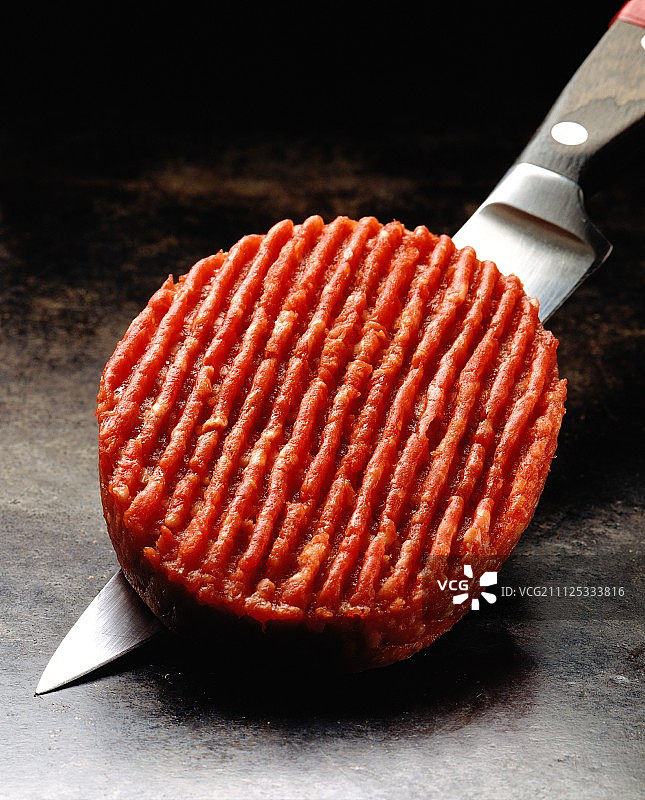 生牛肉汉堡图片素材