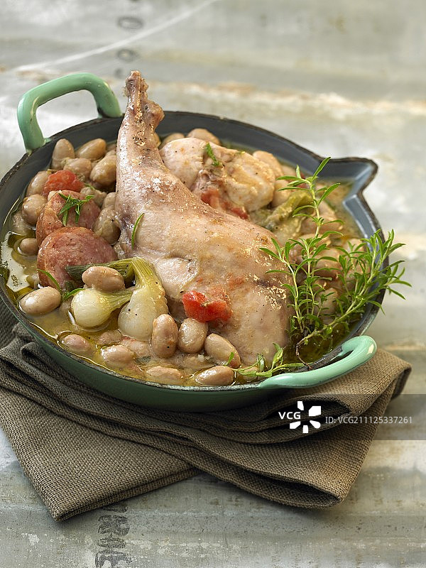 法式兔肉砂锅图片素材