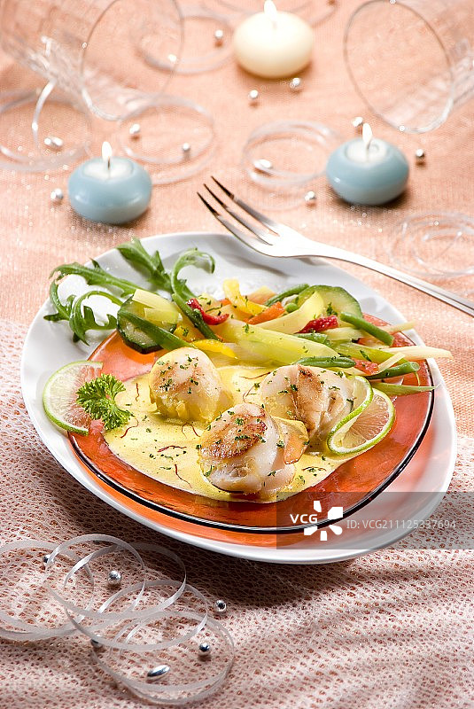 藏红花沙巴雍扇贝图片素材