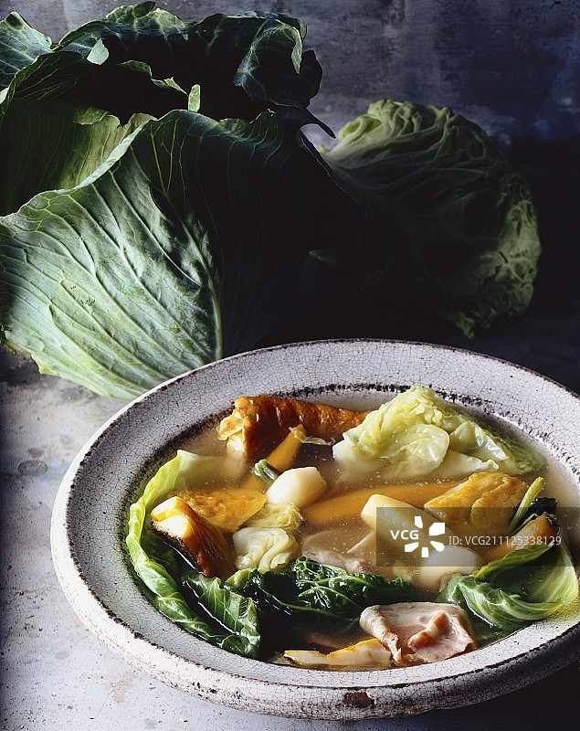 肉类和蔬菜炖图片素材