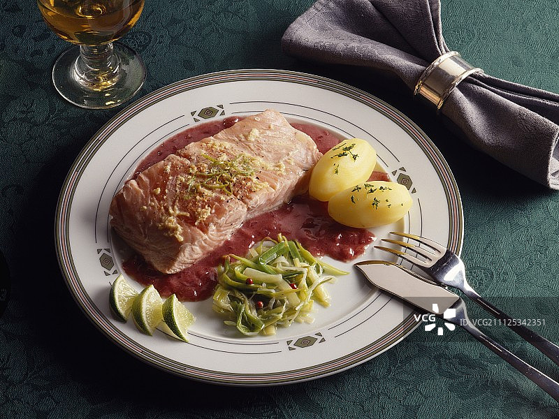 柠檬波特酒三文鱼图片素材