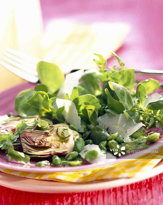 马齿苋蚕豆朝鲜蓟沙拉图片素材