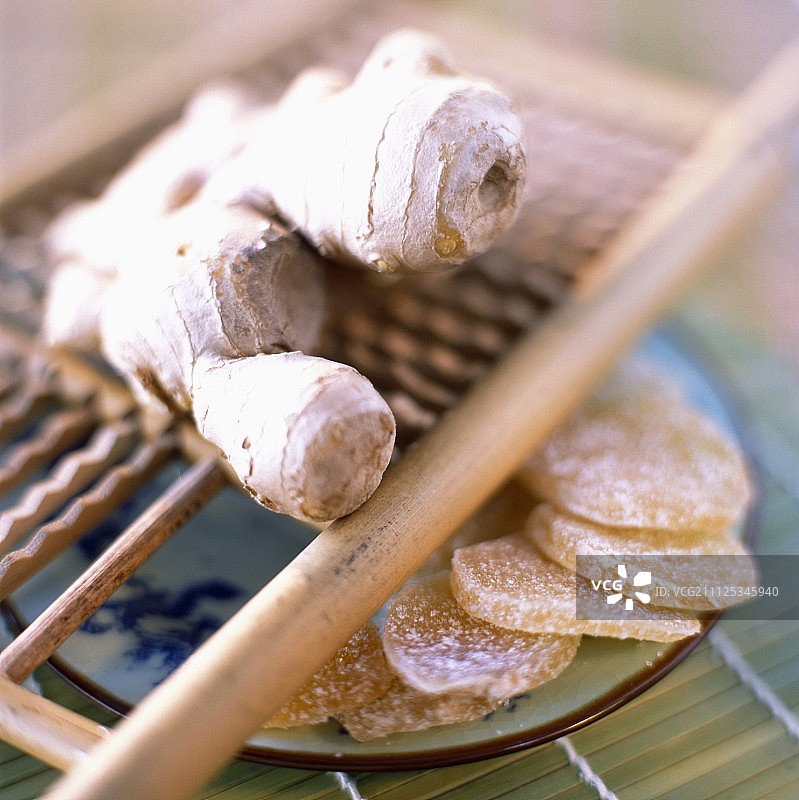 姜根和蜜饯姜图片素材