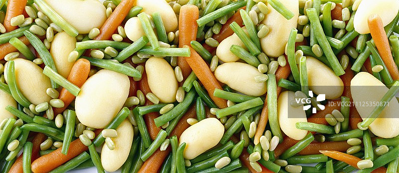 混合豆、土豆和胡萝卜图片素材