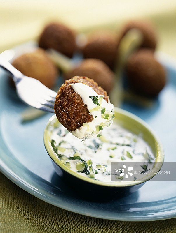 炸丸子图片素材