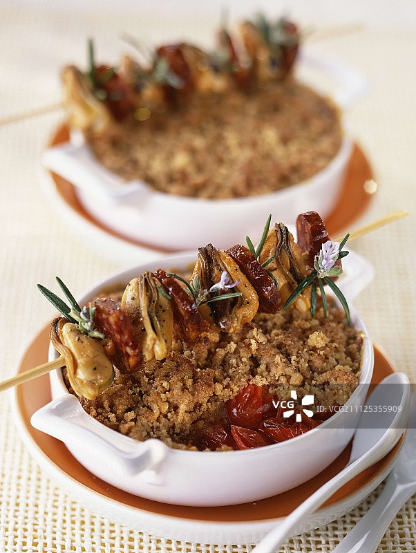 番茄酥配贻贝香肠串图片素材