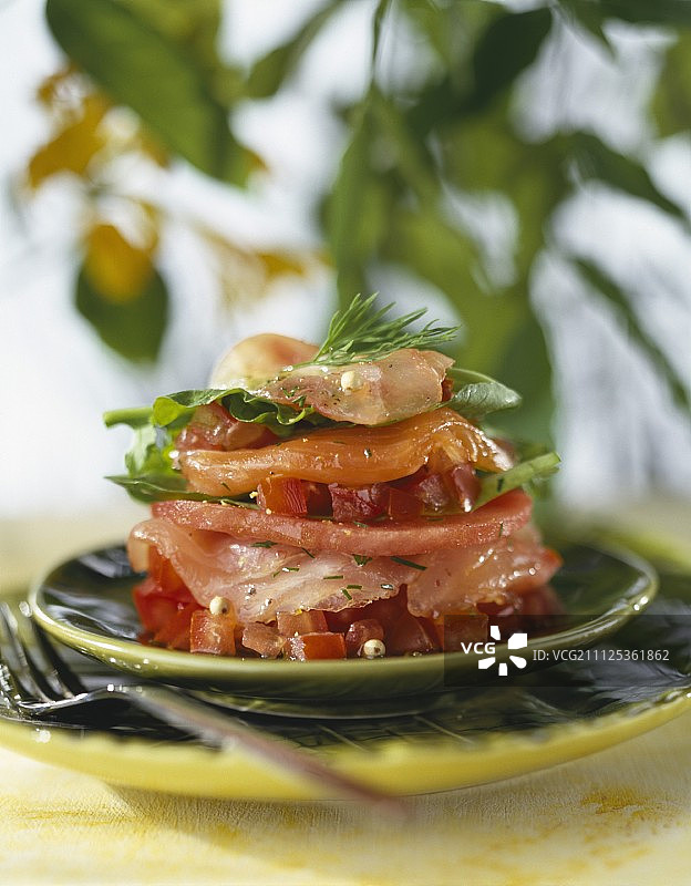 生鱼千层酥图片素材