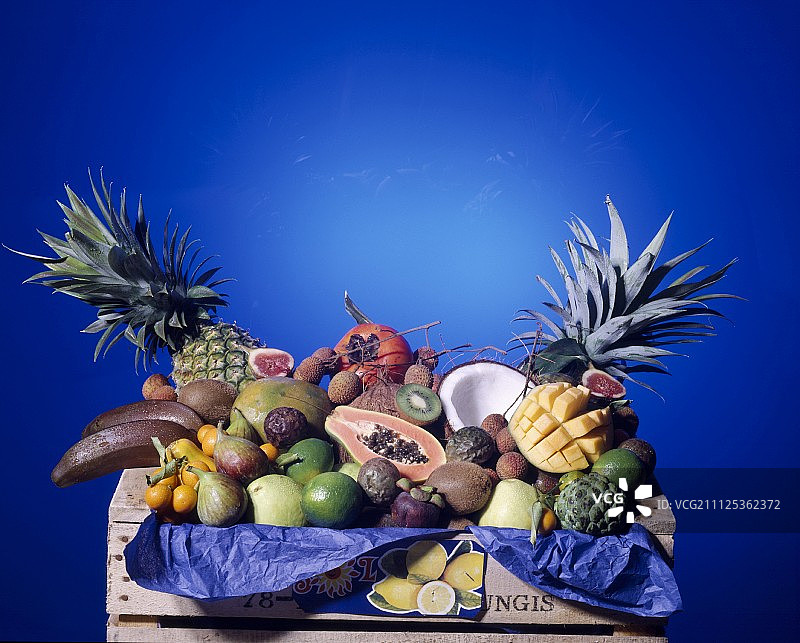 一箱异国水果图片素材
