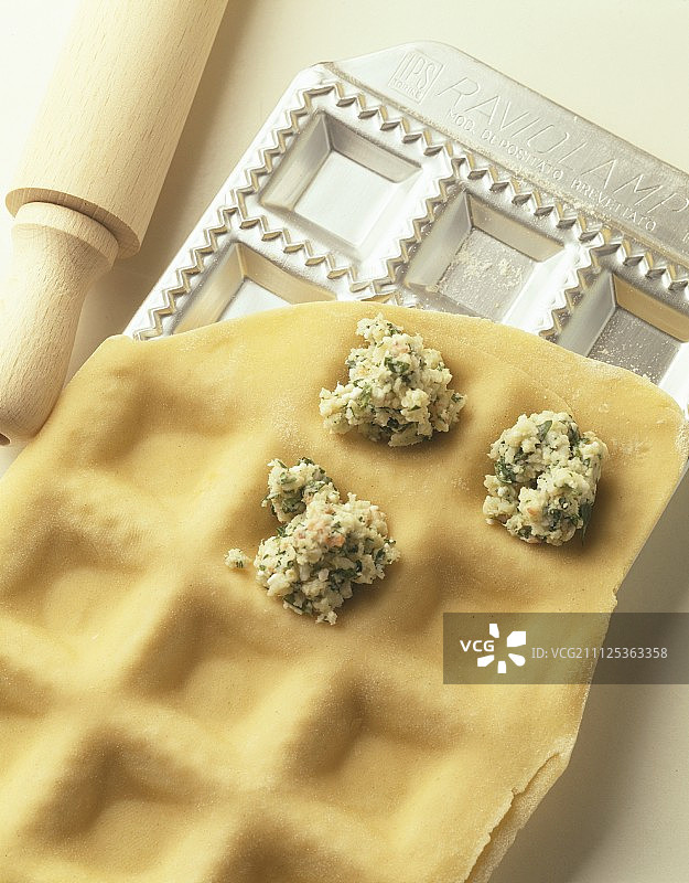 准备意大利饺子图片素材