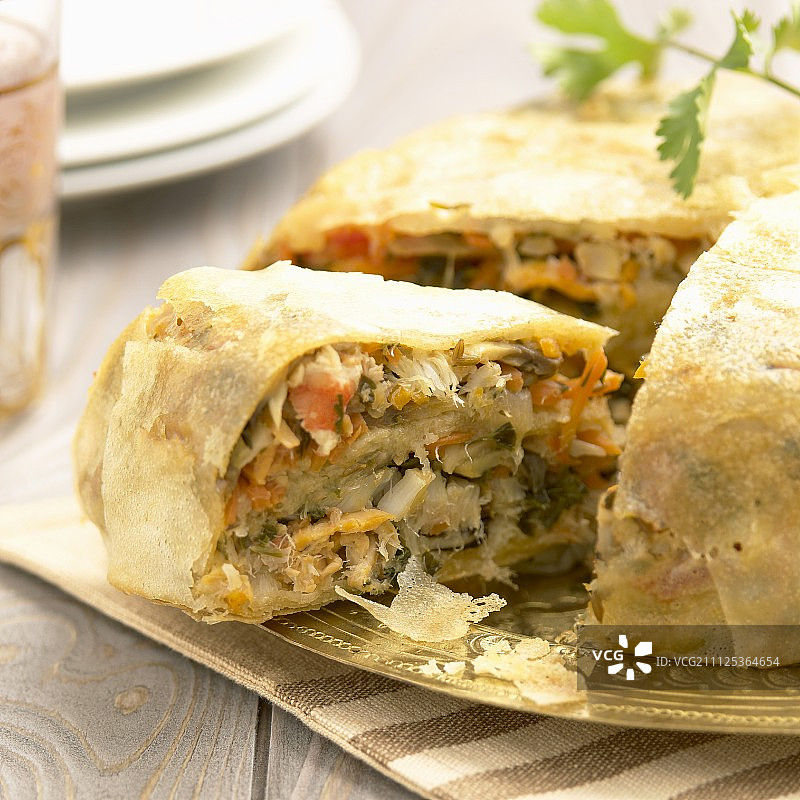 金枪鱼蟹肉巴斯蒂拉图片素材