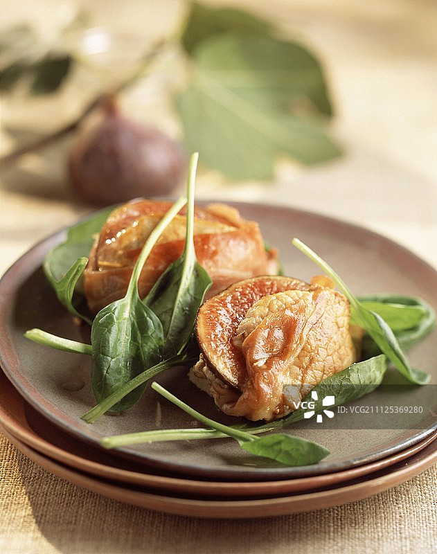 无花果和帕尔马火腿小牛肉图片素材