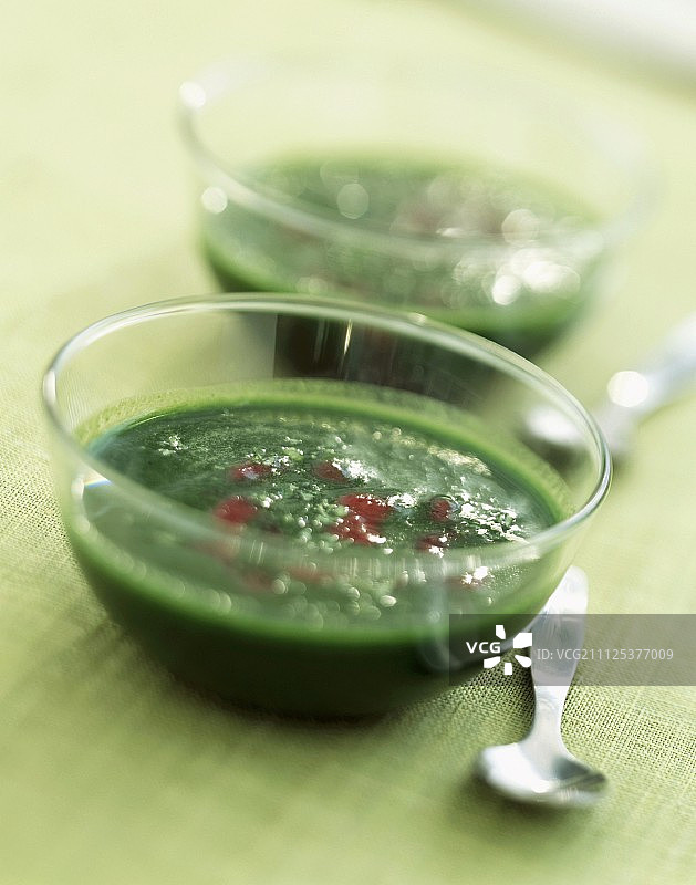 豆瓣菜甜菜汤图片素材