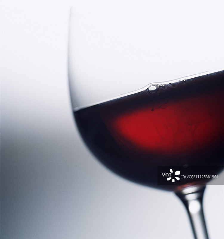 一杯红酒图片素材
