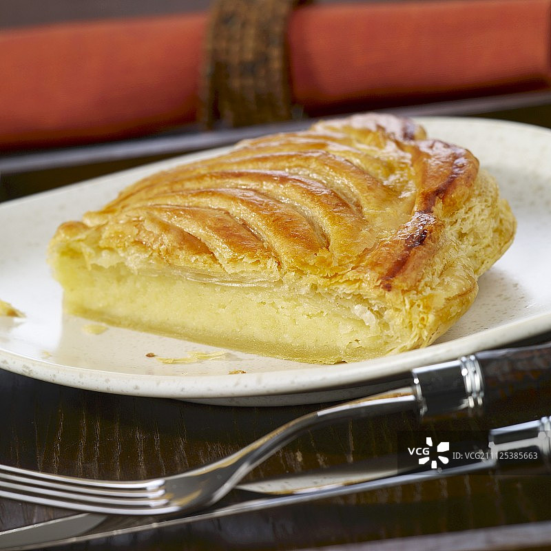 一份皮蒂维耶馅饼图片素材