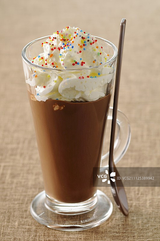 巧克力奶油甜点图片素材