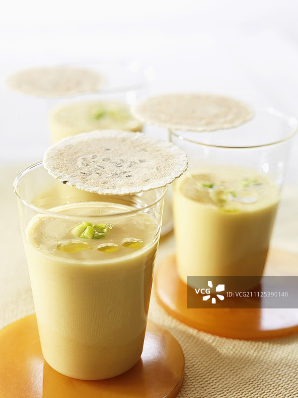 鹰嘴豆冷汤图片素材