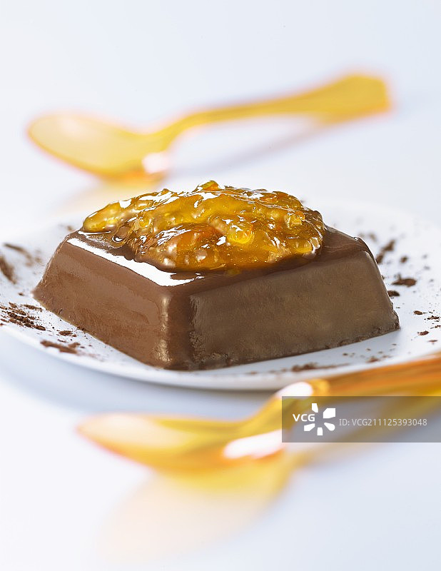 橙子酱苦巧克力意大利奶冻图片素材